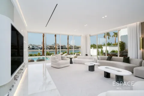 וילה להשכרה ב Palm Jumeirah, Dubai, איחוד האמירויות  4 חדרי שינה, 483 מ"ר, מספר 650050 - תמונה 5