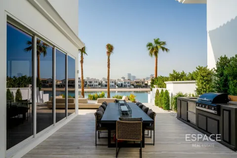 וילה להשכרה ב Palm Jumeirah, Dubai, איחוד האמירויות  4 חדרי שינה, 483 מ"ר, מספר 650050 - תמונה 18