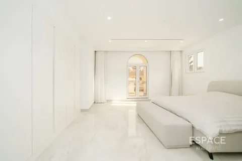 וילה להשכרה ב Palm Jumeirah, Dubai, איחוד האמירויות  4 חדרי שינה, 483 מ"ר, מספר 650050 - תמונה 11