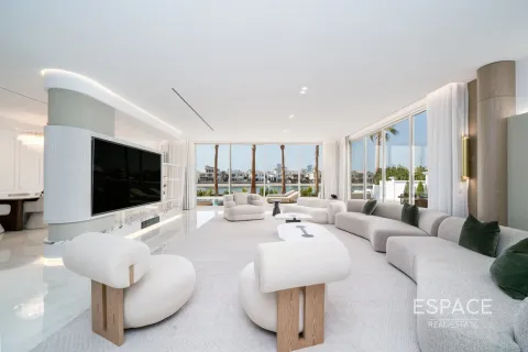 וילה להשכרה ב Palm Jumeirah, Dubai, איחוד האמירויות  4 חדרי שינה, 483 מ"ר, מספר 650050 - תמונה 2