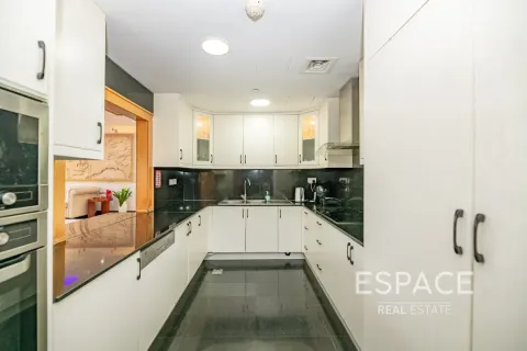 Appartement à louer à Jumeirah Beach Residence, Dubai, EAU 4 chambres, 281 m2 № 650049 - photo 4