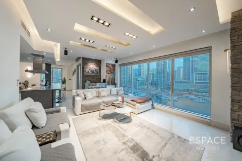 Dubai Marina, UAE의 임대용 아파트 침실 3개, 195제곱미터 번호 650048 - 사진 1