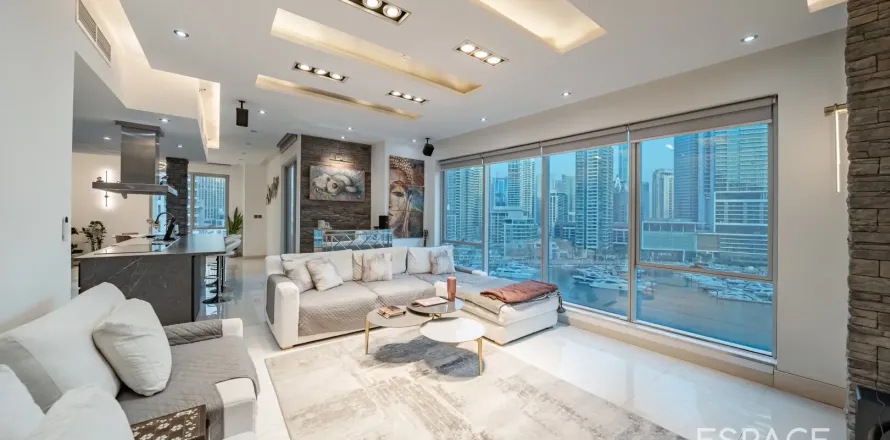 Dubai Marina, UAE의 아파트 침실 3개, 195제곱미터 번호 650048