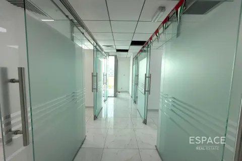 Üürile anda kontor asukohaga Business Bay, Dubai, AÜE: 177 m² Nr 650047 - pilt 11