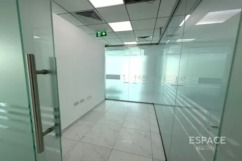 Üürile anda kontor asukohaga Business Bay, Dubai, AÜE: 177 m² Nr 650047 - pilt 3