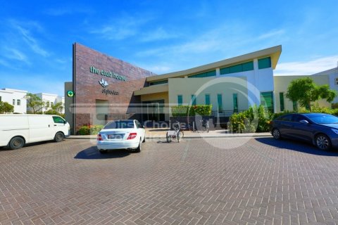 Apartamento en venta en Al Ghadeer, Abu Dhabi, EAU 2 dormitorios, 98.3 m2 № 731103 - foto 12