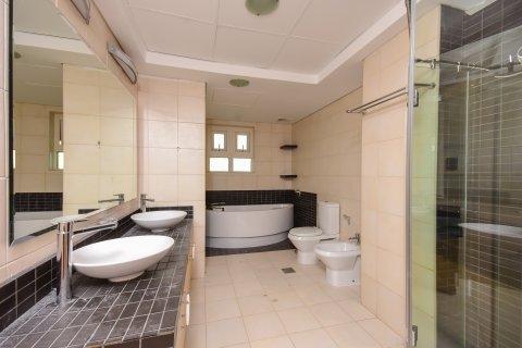 Apartment sa Palm Jumeirah, Dubai, UAE 3 silid-tulugan, 206 sq.m. № 739676 - larawan 16