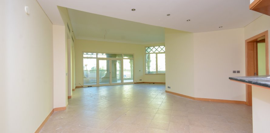 Apartment sa Palm Jumeirah, Dubai, UAE 3 silid-tulugan, 206 sq.m. № 739676