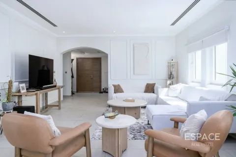 Βίλα σε Jumeirah Park, Dubai, ΗΑΕ 3 υπνοδωμάτια, 328 τ.μ. Αρ. 649461 - φωτογραφία 3