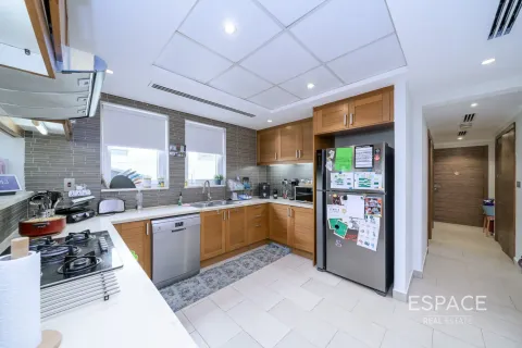 Βίλα σε Jumeirah Park, Dubai, ΗΑΕ 3 υπνοδωμάτια, 328 τ.μ. Αρ. 649461 - φωτογραφία 5