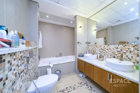 Βίλα σε Jumeirah Park, Dubai, ΗΑΕ 3 υπνοδωμάτια, 328 τ.μ. Αρ. 649461 - φωτογραφία 15