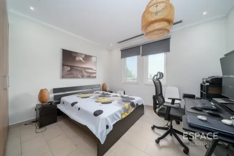 Βίλα σε Jumeirah Park, Dubai, ΗΑΕ 3 υπνοδωμάτια, 328 τ.μ. Αρ. 649461 - φωτογραφία 17