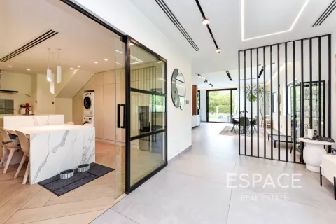 Villa te koop in Jumeirah Village Circle, Dubai, VAE 4 slaapkamers, 346 vr.m., nr 649913 - foto 4
