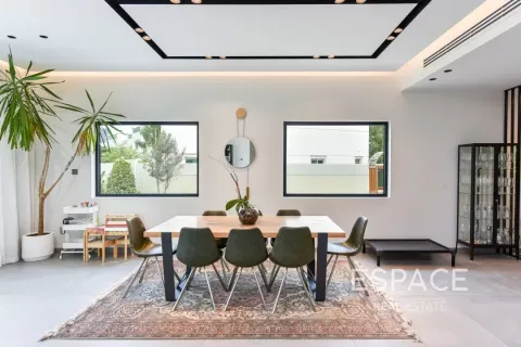 Villa te koop in Jumeirah Village Circle, Dubai, VAE 4 slaapkamers, 346 vr.m., nr 649913 - foto 3