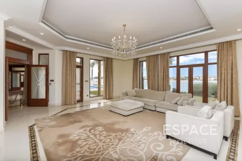 Βίλα σε Palm Jumeirah, Dubai, ΗΑΕ 6 υπνοδωμάτια, 650 τ.μ. Αρ. 649914 - φωτογραφία 3