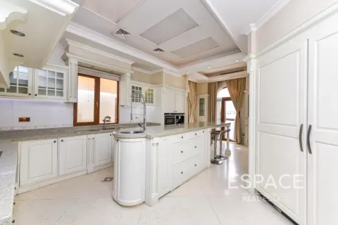Βίλα σε Palm Jumeirah, Dubai, ΗΑΕ 6 υπνοδωμάτια, 650 τ.μ. Αρ. 649914 - φωτογραφία 5