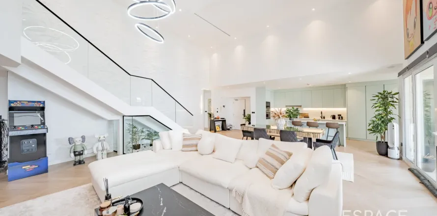 دوبلکس در Jumeirah Beach Residence، Dubai ، امارات متحده عربی 3 خوابه ، 203 متر مربع.  شماره 649460