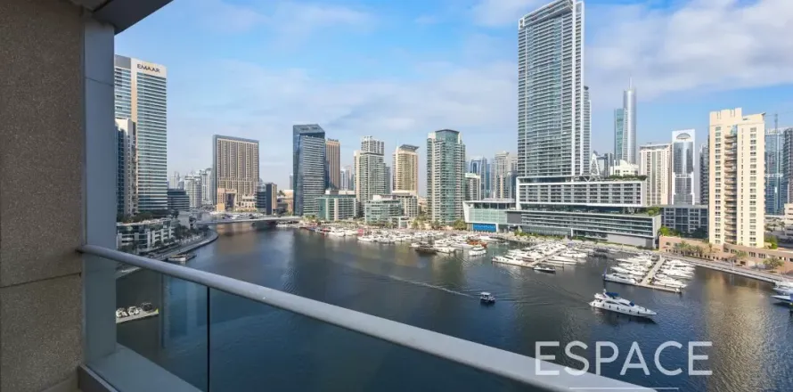 Lagerhaus in Dubai Marina, Dubai, VAE: 139 m2 Nr. 649912