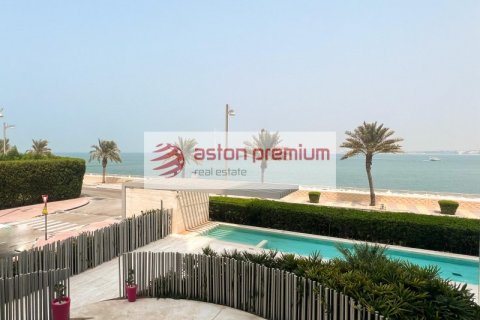 Apartman u gradu Palm Jumeirah, Dubai, UAE 2 spavaće sobe, 184 m2 Br. 670297 - Slika 1