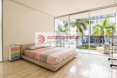 Apartman u gradu Palm Jumeirah, Dubai, UAE 2 spavaće sobe, 184 m2 Br. 670297 - Slika 16
