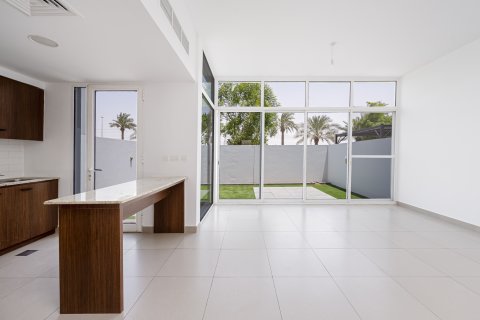 Radový dom v Mudon, Dubai, SAE 2 spálne, 165 m2 č. 750321