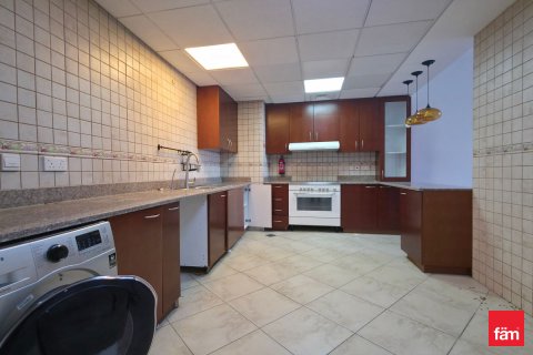 Üürile anda korter asukohaga Motor City, Dubai, AÜE: 2 magamistoaga, 138.8 m² Nr 691524 - pilt 10