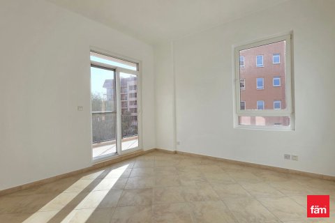 Lägenhet uthyres i Motor City, Dubai, UAE 2 sovrum, 138.8 kvm Nr. 691524 - fotografi 2