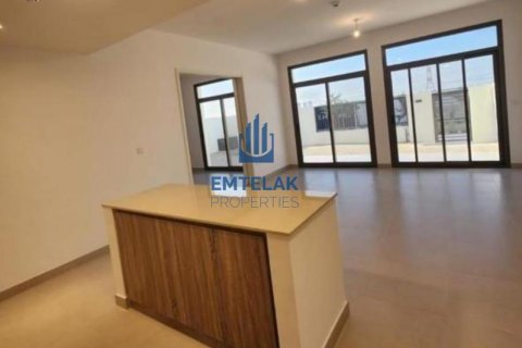阿联酋 Dubai Dubai Land 待租 : 4 卧 , 编号587648 - 照片 1