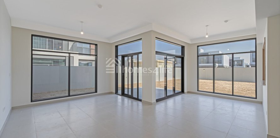 Shtëpi në qytet në Dubai South (Dubai World Central), Dubai, Emiratet e Bashkuara Arabe 4 dhoma gjumi, 303 m2. № 685486