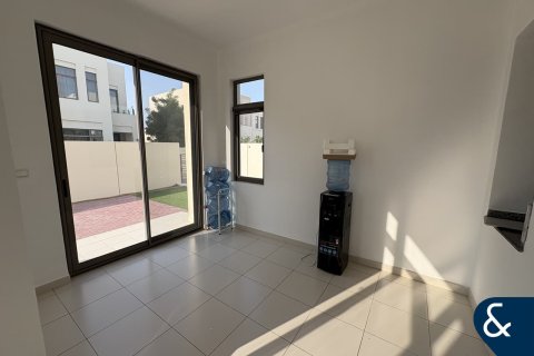 Vila v Reem, Dubai, SAE 3 spálne, 266 m2 č. 668493 - Fotografia 4