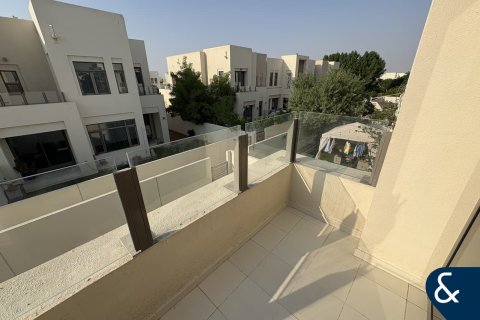 Vila v Reem, Dubai, SAE 3 spálne, 266 m2 č. 668493 - Fotografia 11