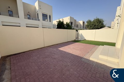 Vila v Reem, Dubai, SAE 3 spálne, 266 m2 č. 668493 - Fotografia 7