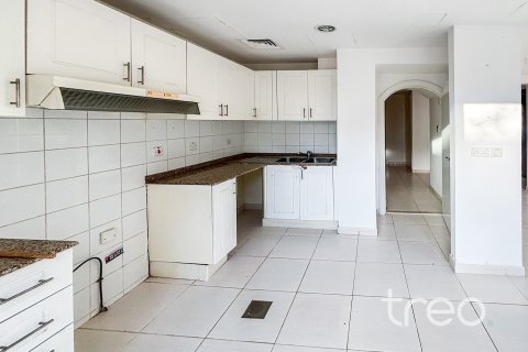 Villa à vendre à  The Springs, Dubai, EAU 2 chambres, 152.08 m2 № 761347 - photo 3