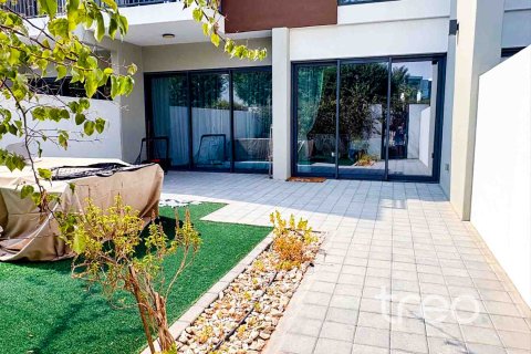 Rumah bandar di Dubai Land, Dubai, UAE 3 bilik tidur, 180.88 meter persegi № 761349 - foto 12