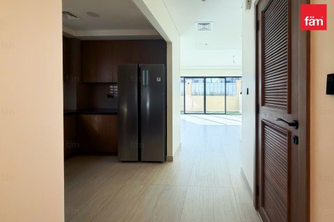 Müüa ridamaja asukohaga Dubai, AÜE: 4 magamistoaga, 144 m² Nr 760922 - pilt 14
