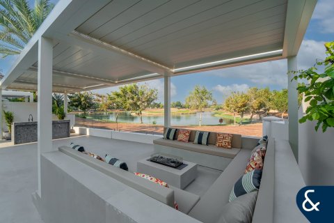 Vilë në Jumeirah Golf Estates, Dubai, Emiratet e Bashkuara Arabe 5 dhoma gjumi, 795 m2. № 685251 - Foto 28