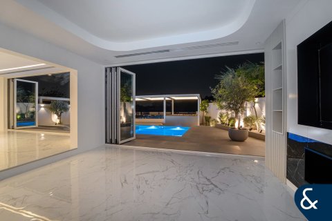 Vilë në Jumeirah Golf Estates, Dubai, Emiratet e Bashkuara Arabe 5 dhoma gjumi, 795 m2. № 685251 - Foto 11