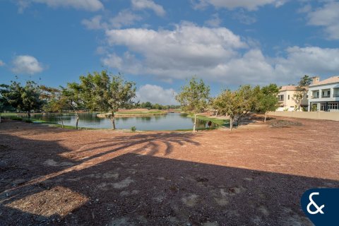 Vilë në Jumeirah Golf Estates, Dubai, Emiratet e Bashkuara Arabe 5 dhoma gjumi, 795 m2. № 685251 - Foto 25