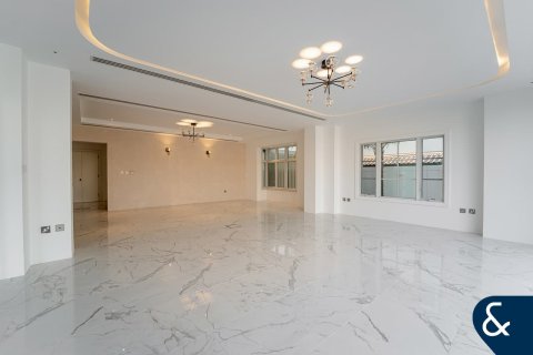 Vilë në Jumeirah Golf Estates, Dubai, Emiratet e Bashkuara Arabe 5 dhoma gjumi, 795 m2. № 685251 - Foto 8