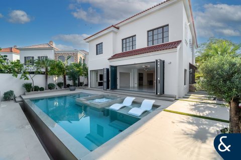 Vilë në Jumeirah Golf Estates, Dubai, Emiratet e Bashkuara Arabe 5 dhoma gjumi, 795 m2. № 685251 - Foto 4