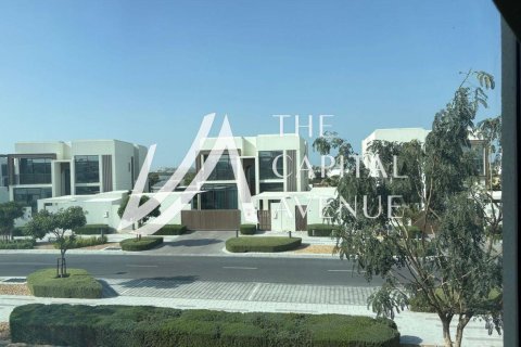 Vila v Abu Dhabi, SAE 3 spálne, 417.97 m2 č. 741239 - Fotografia 3