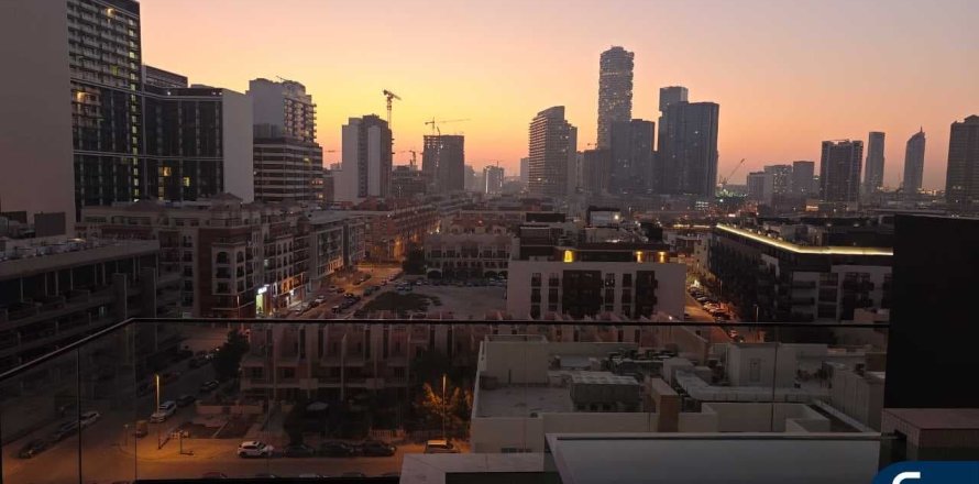 Apartmen di Jumeirah Village Circle, Dubai, UAE 2 bilik tidur, 142 meter persegi № 667255
