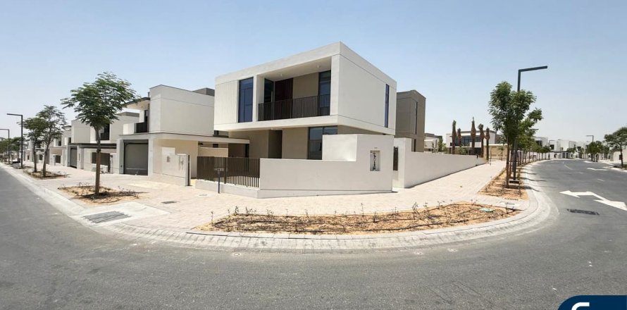Vilă în Al Furjan, Dubai, EAU 5 dormitoare, 440 mp.  №667257