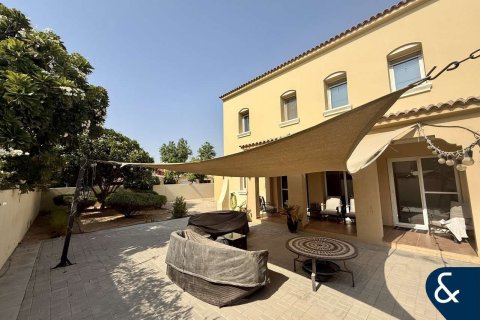 Vila u Arabian Ranches, Dubai, UAE 4 spavaćih soba, 273 m2 Br. 667254 - fotografija 7