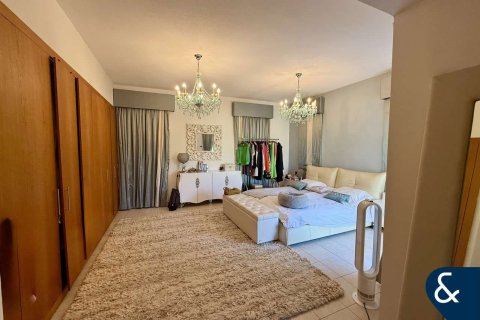 Vila u Arabian Ranches, Dubai, UAE 4 spavaćih soba, 273 m2 Br. 667254 - fotografija 18