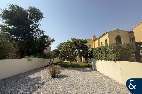 Vila u Arabian Ranches, Dubai, UAE 4 spavaćih soba, 273 m2 Br. 667254 - fotografija 1