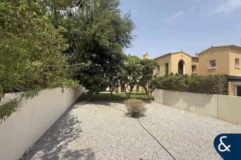 Vila u Arabian Ranches, Dubai, UAE 4 spavaćih soba, 273 m2 Br. 667254 - fotografija 24