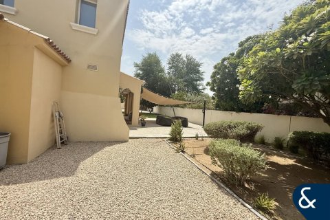 Vila u Arabian Ranches, Dubai, UAE 4 spavaćih soba, 273 m2 Br. 667254 - fotografija 25