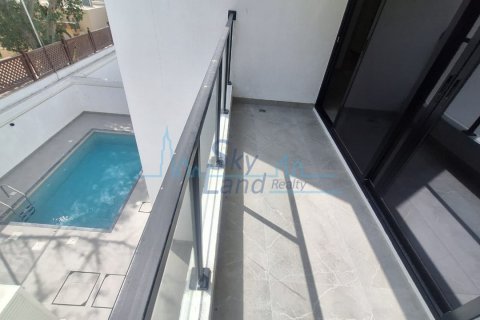 Villa te huur in Umm Suqeim, Dubai, VAE 4 slaapkamers, 371.6 vr.m., nr 582997 - foto 5