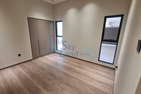 Villa te huur in Umm Suqeim, Dubai, VAE 4 slaapkamers, 371.6 vr.m., nr 582997 - foto 11